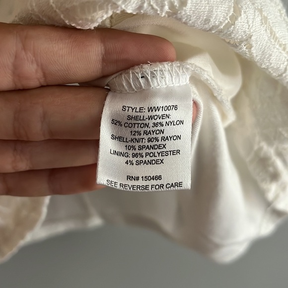 Market and spruce off white zip up T shirt - Picture 6 of 6